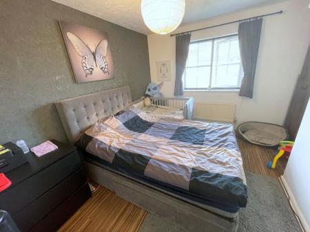 2 bedroom House to let in Primrose Drive, Branston, DE14