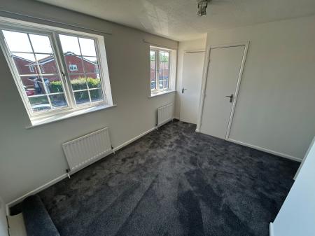 3 bedroom Semi-detached house to let in Stirling Rise, Burton Upon Trent, Stretton, DE13
