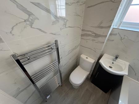 3 bedroom Semi-detached house to let in Stirling Rise, Burton Upon Trent, Stretton, DE13