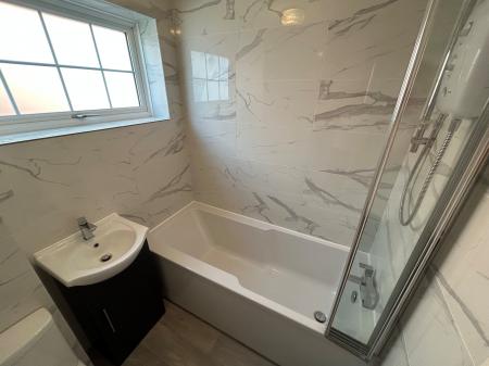3 bedroom Semi-detached house to let in Stirling Rise, Burton Upon Trent, Stretton, DE13