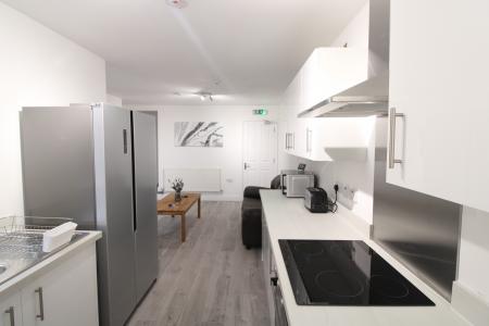 1 bedroom House share to let in Calais Road, Burton upon Trent, DE13