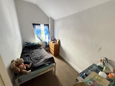 3 bedroom Terraced House for sale in Oak Street, Burton-On-Trent
