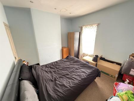 3 bedroom Terraced House for sale in Oak Street, Burton-On-Trent