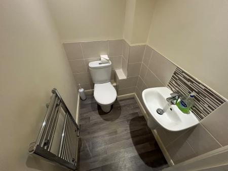 2 bedroom Town house to let in St Pauls Mews, Staffordshire, Burton upon Trent, DE14