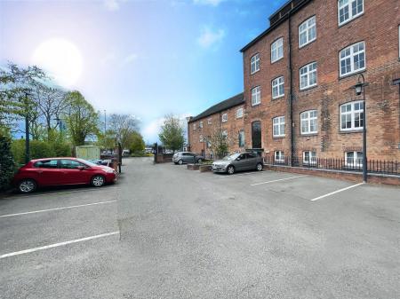 1 bedroom Duplex for sale in Horninglow Street, Burton-On-Trent
