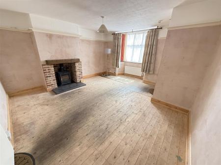 3 bedroom Semi-detached house for sale in Rykneld Street, Alrewas