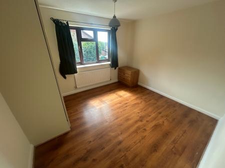 4 bedroom Detached house to let in Gleneagles Drive, Burton Upon Trent, Stretton, DE13