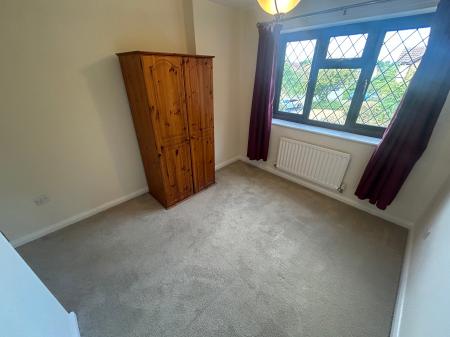 4 bedroom Detached house to let in Gleneagles Drive, Burton Upon Trent, Stretton, DE13