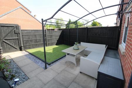 3 bedroom Semi-detached house to let in Frederick Street, Swadlincote, Woodville, DE11