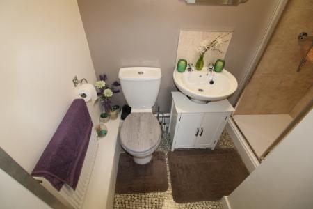 3 bedroom Semi-detached house to let in Frederick Street, Swadlincote, Woodville, DE11