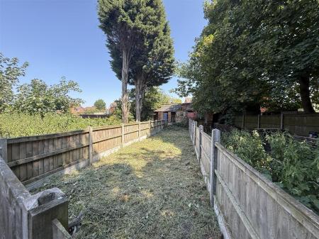 2 bedroom Terraced House for sale in Victoria Crescent, Burton-On-Trent
