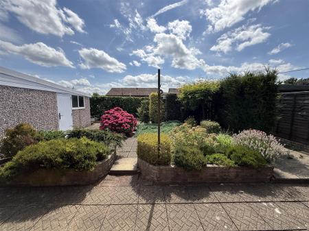 2 bedroom Detached bungalow for sale in Scropton Road, Hatton, Derby