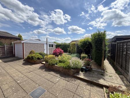 2 bedroom Detached bungalow for sale in Scropton Road, Hatton, Derby