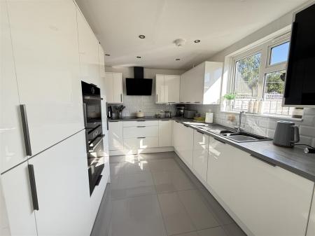3 bedroom Semi-detached house for sale in Tennyson Road, Burton-On-Trent
