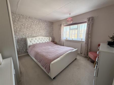3 bedroom Semi-detached house for sale in Tennyson Road, Burton-On-Trent