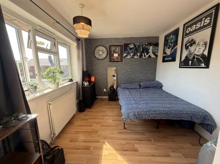 3 bedroom Semi-detached house for sale in Tennyson Road, Burton-On-Trent