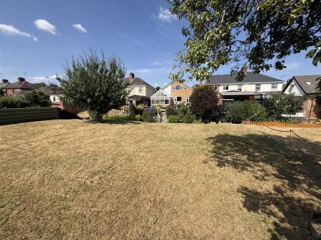 3 bedroom Detached house for sale in Forest Road, Outwoods, Burton-On-Trent