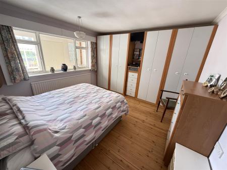 3 bedroom Detached house for sale in Forest Road, Outwoods, Burton-On-Trent