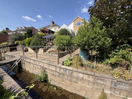 3 bedroom Detached house for sale in Forest Road, Outwoods, Burton-On-Trent