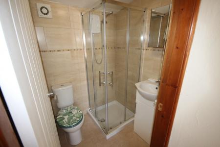 1 bedroom Flat to let in Dallow Street, Staffordshire, Burton upon Trent, DE14