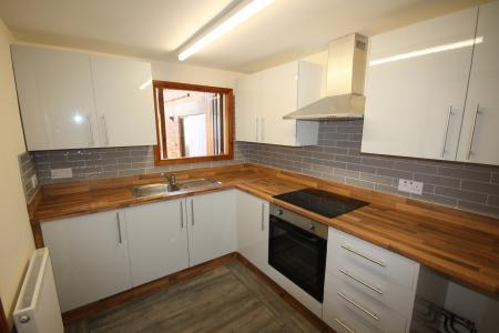 1 bedroom Flat to let in Dallow Street, Staffordshire, Burton upon Trent, DE14