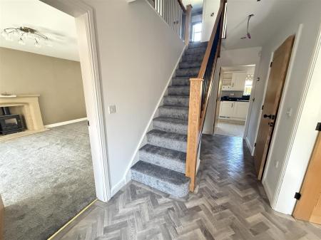 4 bedroom Detached house for sale in Oak Close, Castle Gresley