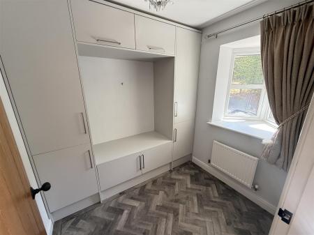 4 bedroom Detached house for sale in Oak Close, Castle Gresley