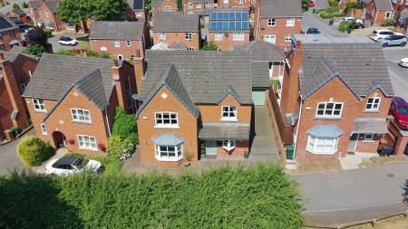 4 bedroom Detached house for sale in Oak Close, Castle Gresley