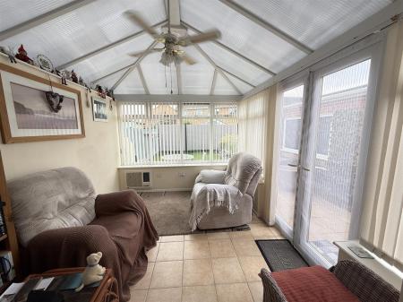 3 bedroom Detached house for sale in Woodmans Croft, Hatton, Derby