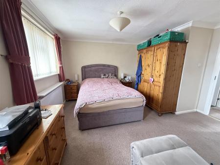 3 bedroom Detached house for sale in Woodmans Croft, Hatton, Derby