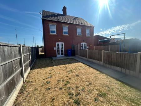 3 bedroom House to let in Bass Cottages, Burton upon Trent, DE14
