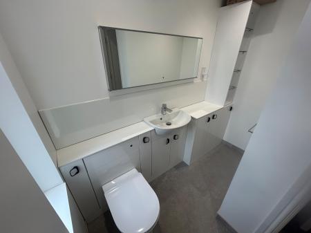 2 bedroom Flat to let in Ashby Road, Staffordshire, Burton upon Trent, DE15