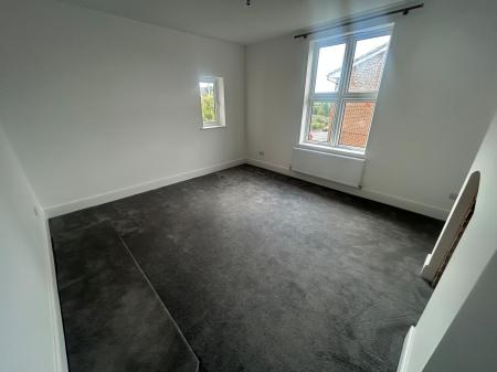 2 bedroom Flat to let in Ashby Road, Staffordshire, Burton upon Trent, DE15
