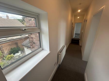2 bedroom Flat to let in Ashby Road, Staffordshire, Burton upon Trent, DE15