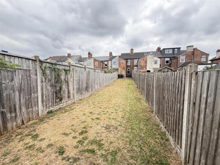 3 bedroom Terraced House for sale in Hill Street, Burton-On-Trent
