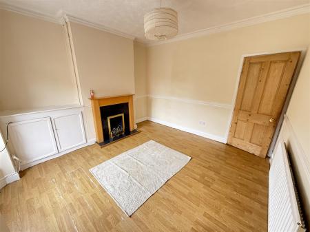 3 bedroom Terraced House for sale in Hill Street, Burton-On-Trent
