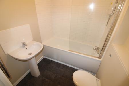 1 bedroom Apartment to let in Tiger Court, Staffordshire, Burton upon Trent, DE14