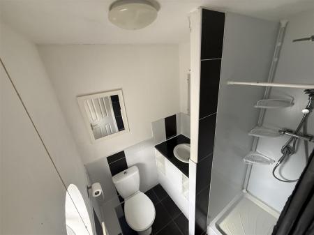 3 bedroom Town house for sale in Blythfield, Burton-On-Trent