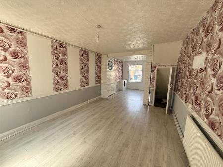 2 bedroom Terraced House for sale in Victoria Crescent, Burton-On-Trent