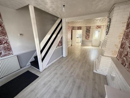 2 bedroom Terraced House for sale in Victoria Crescent, Burton-On-Trent