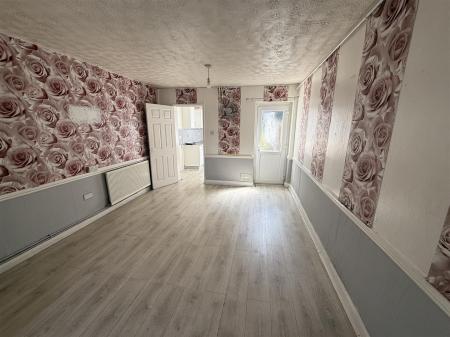 2 bedroom Terraced House for sale in Victoria Crescent, Burton-On-Trent
