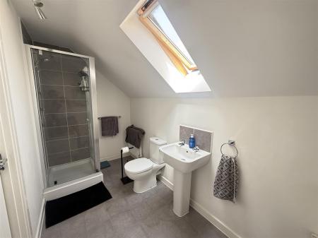 3 bedroom Town house for sale in Upton Drive, Burton-On-Trent