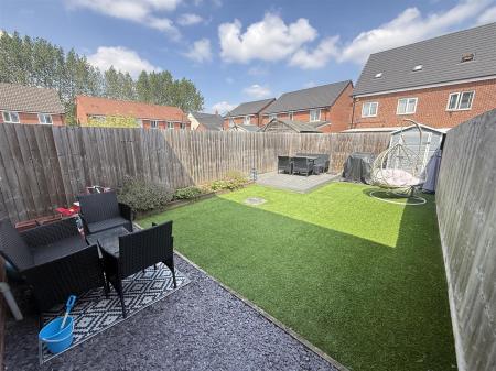 3 bedroom Town house for sale in Upton Drive, Burton-On-Trent
