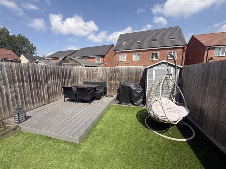 3 bedroom Town house for sale in Upton Drive, Burton-On-Trent
