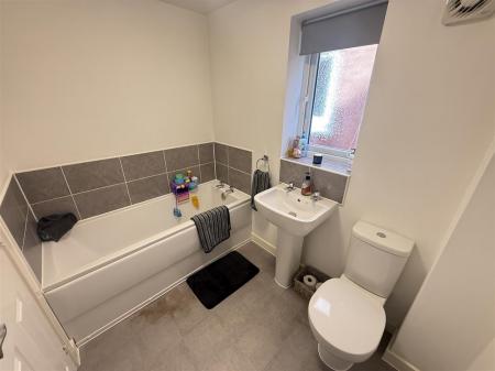 3 bedroom Town house for sale in Upton Drive, Burton-On-Trent