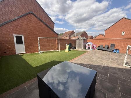 3 bedroom Detached house for sale in Upton Drive, Burton-On-Trent