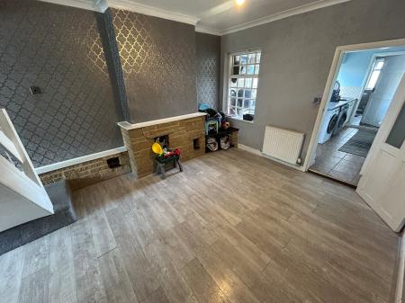 3 bedroom Terraced House to let in Saxon Street, Burton Upon Trent, Stapenhill, DE15
