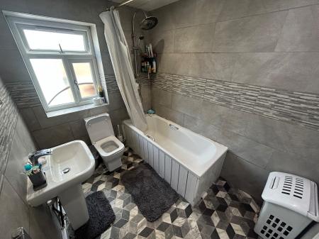 3 bedroom Terraced House to let in Saxon Street, Burton Upon Trent, Stapenhill, DE15