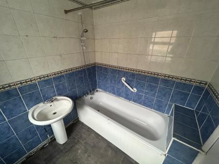 3 bedroom Terraced House to let in Craven Street, Staffordshire, Burton upon Trent, DE13