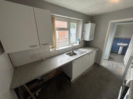 3 bedroom Terraced House to let in Craven Street, Staffordshire, Burton upon Trent, DE13